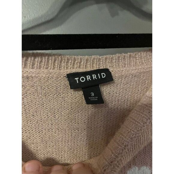Torrid size 3 super soft sweater shirt top pink hearts - Picture 3 of 4